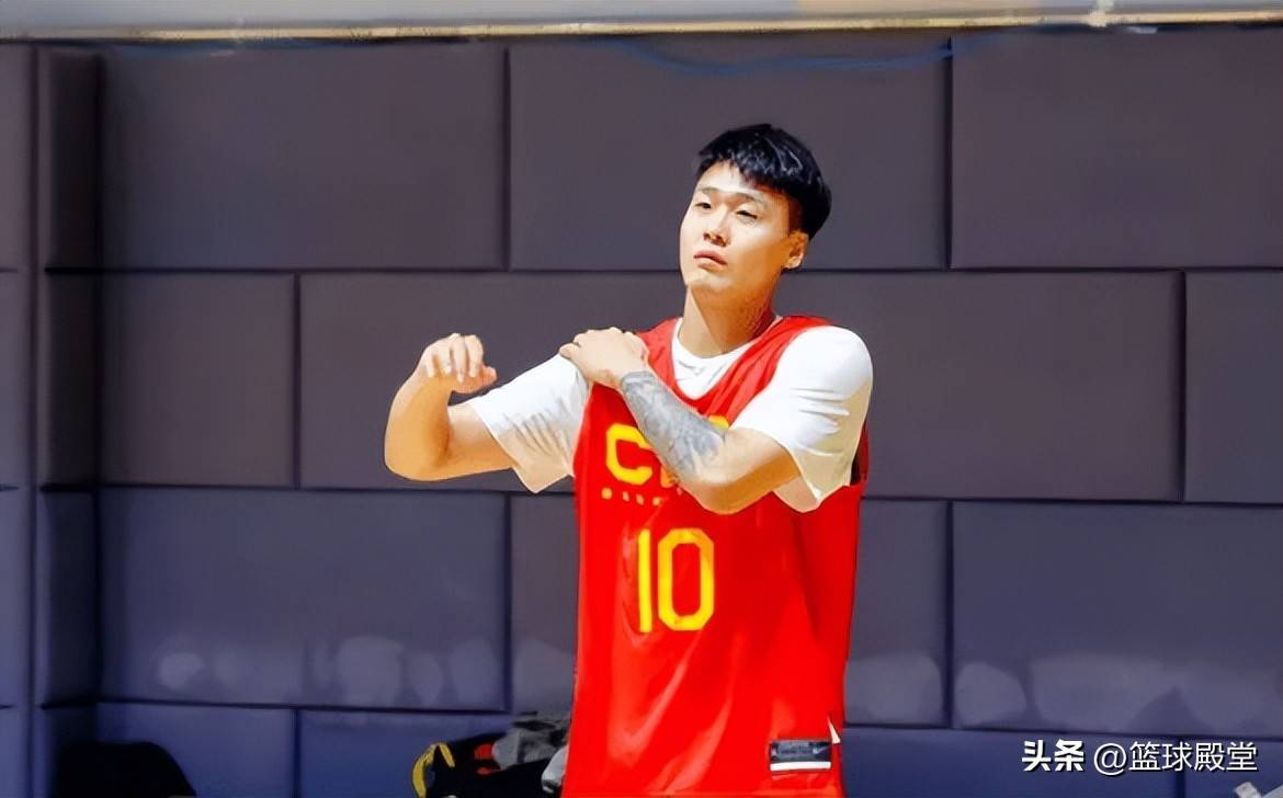 关键时刻体能课后，那不勒斯状态回暖备战CBA季后赛，更衣室稳定，身体对抗强度拉满的简单介绍-九游官网