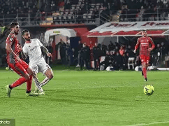 包含窗口期德国杯传出新动向，上海久事外线爆发，管理层表态——压力陡增，阵容厚度经受考验的词条-九游游戏平台